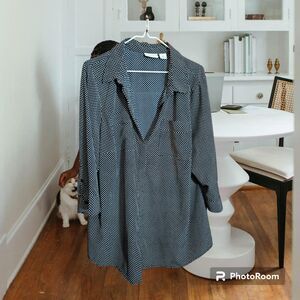 Liz Claiborne Black and White Button Down Shirt